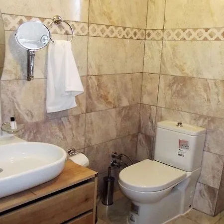 Laz Koyu ホテル İmroz